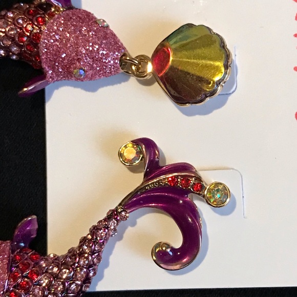 Betsey Johnson mismatch pink fish - Picture 6 of 11